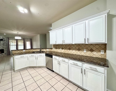 2812 Park Place Drive - Photo Thumbnail 18