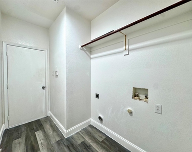 2812 Park Place Drive - Photo Thumbnail 30
