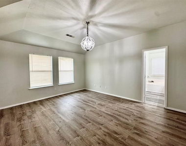 2812 Park Place Drive - Photo Thumbnail 24