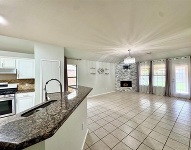 2812 Park Place Drive - Photo Thumbnail 17