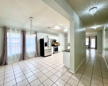 2812 Park Place Drive - Photo Thumbnail 11