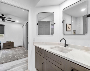 5705 Nw 42nd Court - Photo Thumbnail 25