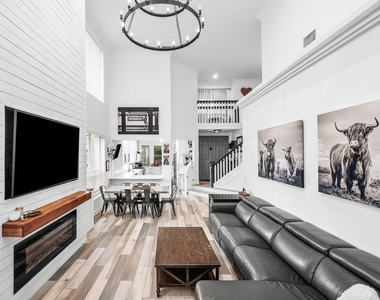5705 Nw 42nd Court - Photo Thumbnail 6