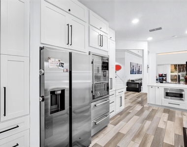 5705 Nw 42nd Court - Photo Thumbnail 15