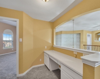 4551 Durrand Drive - Photo Thumbnail 13