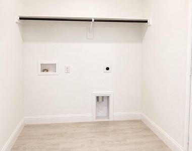 3213 Cordelia Drive - Photo Thumbnail 17