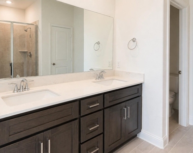3213 Cordelia Drive - Photo Thumbnail 12