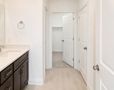 3213 Cordelia Drive - Photo Thumbnail 13