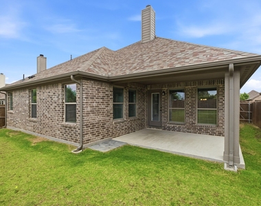 2115 Victoria Lane - Photo Thumbnail 25