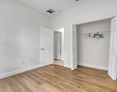 10585 Cocobolo Way - Photo Thumbnail 31