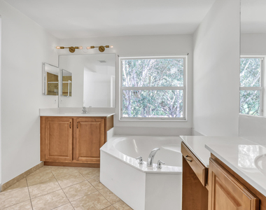 10585 Cocobolo Way - Photo Thumbnail 22