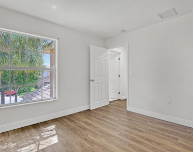 10585 Cocobolo Way - Photo Thumbnail 25