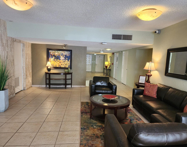 805 Cypress Boulevard - Photo Thumbnail 23