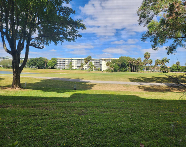 805 Cypress Boulevard - Photo Thumbnail 20