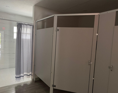 805 Cypress Boulevard - Photo Thumbnail 25