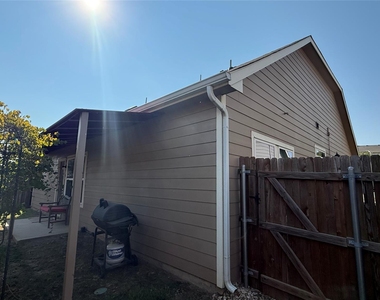 2305 Paxton Way - Photo Thumbnail 18