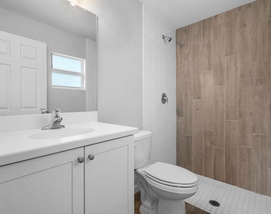 5078 Se Isabelita Avenue - Photo Thumbnail 15