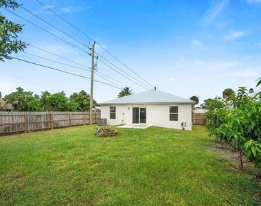 5078 Se Isabelita Avenue - Photo Thumbnail 22
