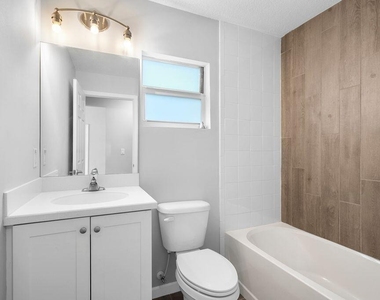 5078 Se Isabelita Avenue - Photo Thumbnail 17