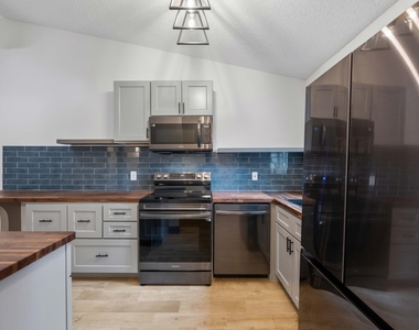 5214 Stacy Street - Photo Thumbnail 14