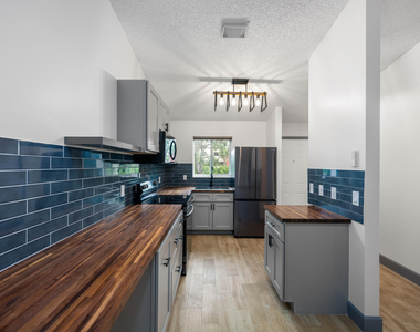 5214 Stacy Street - Photo Thumbnail 15