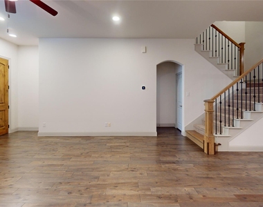 2401b Cort Drive - Photo Thumbnail 3