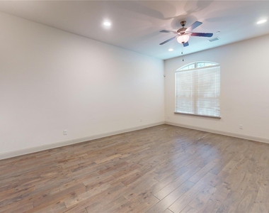 2401b Cort Drive - Photo Thumbnail 1