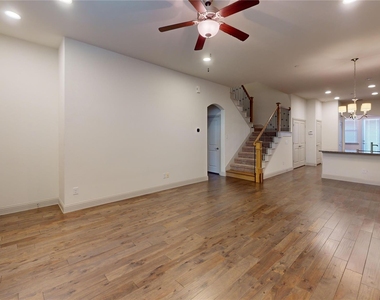 2401b Cort Drive - Photo Thumbnail 4