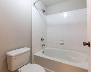 350 Crestwood Circle - Photo Thumbnail 17