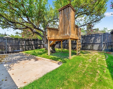 505 Whittle Way - Photo Thumbnail 30