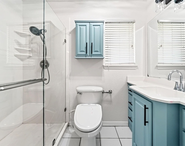 505 Whittle Way - Photo Thumbnail 15