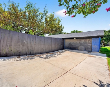 505 Whittle Way - Photo Thumbnail 35