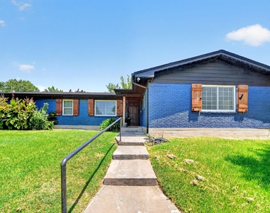 505 Whittle Way - Photo Thumbnail 37