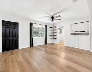 505 Whittle Way - Photo Thumbnail 26