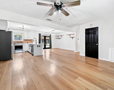 505 Whittle Way - Photo Thumbnail 1