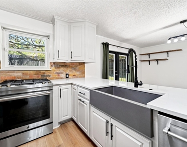 505 Whittle Way - Photo Thumbnail 23
