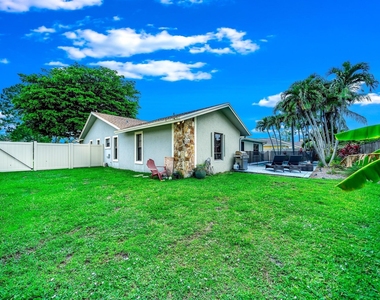 574 Juniper Place - Photo Thumbnail 29