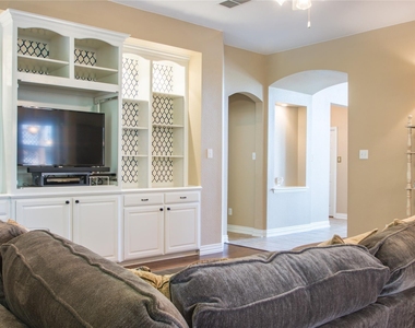 4504 Narrowbrook Drive - Photo Thumbnail 15