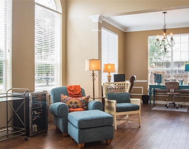 4504 Narrowbrook Drive - Photo Thumbnail 10