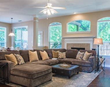 4504 Narrowbrook Drive - Photo Thumbnail 13