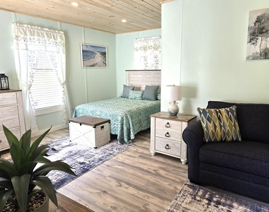 2219 County Road 721 Loop - Photo Thumbnail 4