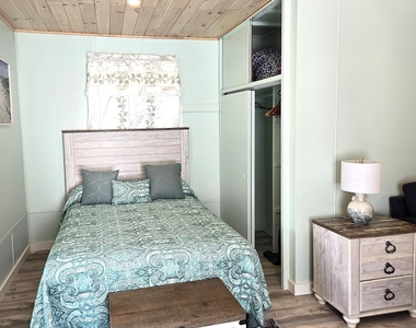 2219 County Road 721 Loop - Photo Thumbnail 1