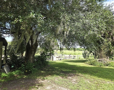 2219 County Road 721 Loop - Photo Thumbnail 27