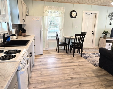 2219 County Road 721 Loop - Photo Thumbnail 14
