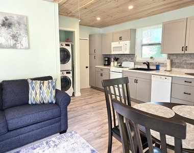 2219 County Road 721 Loop - Photo Thumbnail 8
