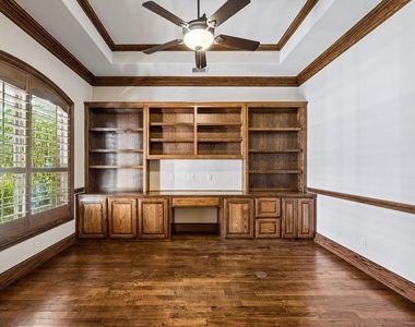 7202 Casa Loma Avenue - Photo Thumbnail 14