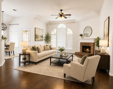 2217 Killarney Drive - Photo Thumbnail 2