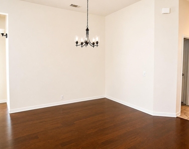 2217 Killarney Drive - Photo Thumbnail 5