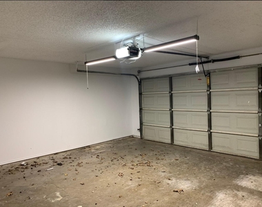 512 Rita Lane - Photo Thumbnail 18