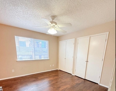 512 Rita Lane - Photo Thumbnail 11